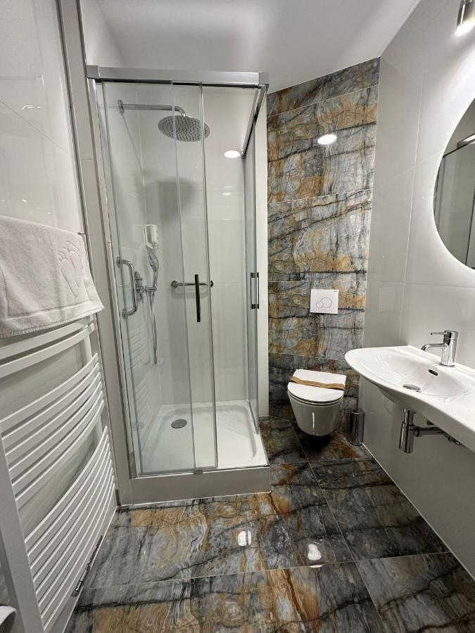 Hotel Kresowianka كونين المظهر الخارجي الصورة